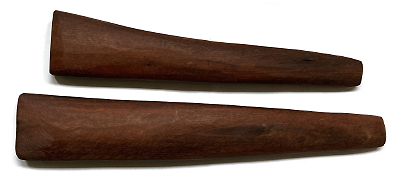 Ngulwurr Yunupingu | Bilma made by Maypiny(Iron wood). 